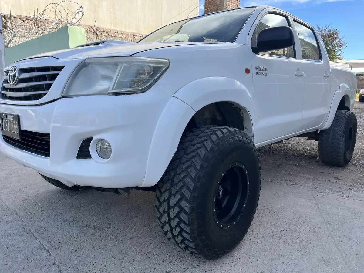 Hilux Sr 4x4535074118630133761