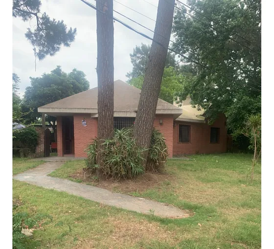 Casa A La Venta Atlantida Sur Con Apto Independiente