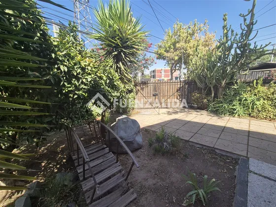 Casa En Venta De 3 Dorm. En Macul