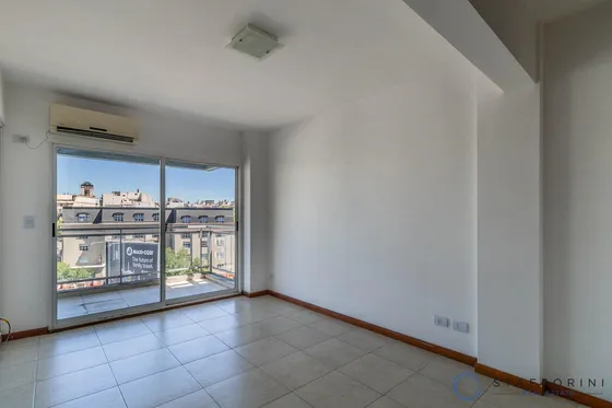 Monoambiente Dividido Con Cochera, Balcón Al Frente, Pileta- Palermo-