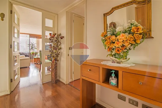 Departamento En Venta De 2 Dorm. En Ñuñoa