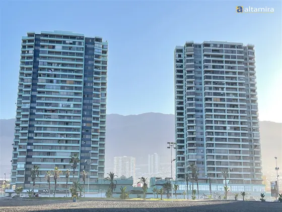 Departamento En Venta De 3 Dorm. En Iquique