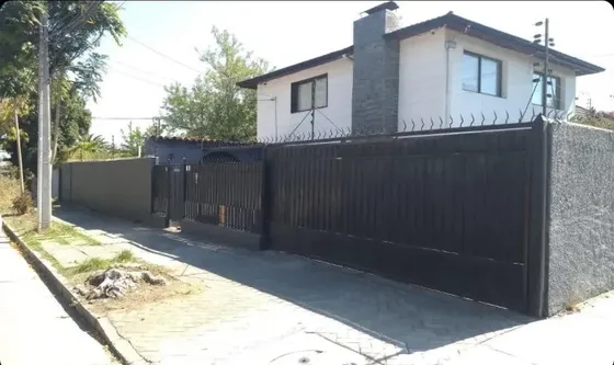 Linda Casa Excelente Ubicación