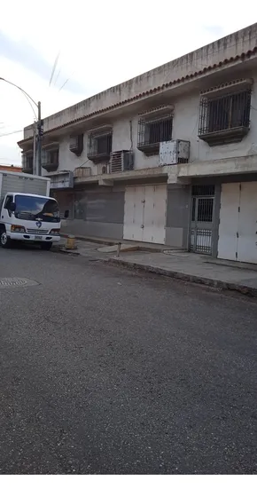 Alquilo  Consultorios Médicos, En Catia La Mar