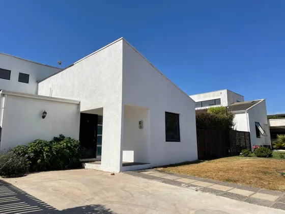 Vendo Linda Casa En Cond. Campomar 1 , Mantagua , Concon