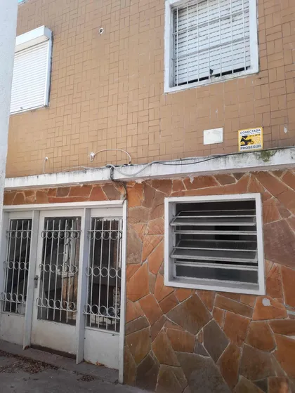 Venta Casa 2 Dormitorios 2 Baños Ph  2 Gran Inversion O Vivienda -  Brazo Oriental  Nuevo Centro 