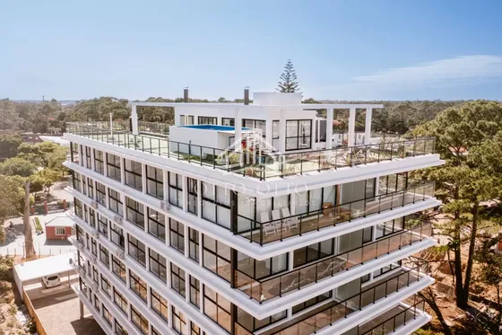 Apartamento De 2 Dormitorios En Venta Punta Del Este