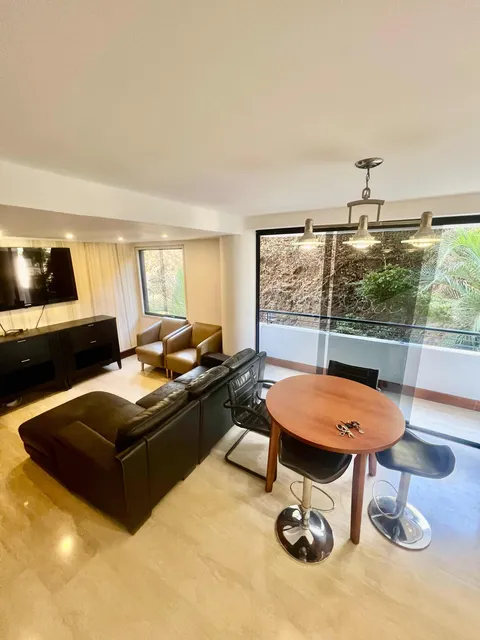 Se Vende Apart Calle La Cinta Las Mercedes 111mts 2h/3b/2p/