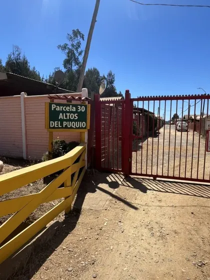 Se Vende, Sitio Con Casa En El Tabo