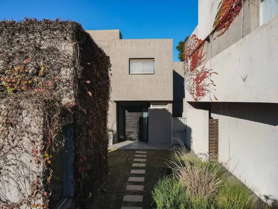Duplex En Venta - Casa Plaza - Villa Belgrano