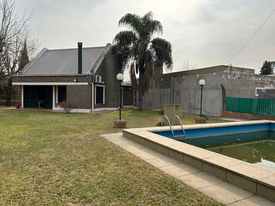 Venta Casa Quinta Santa Fe - En Altos Del Sauce, Sauce Viejo