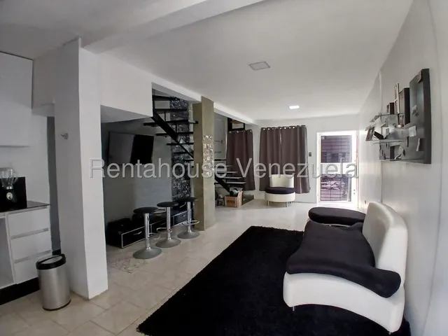 Daniela Linarez Alquila Casas En El Amanecer Cabudare Amoblada Con 2 Habitaciones 1 Baño 70m2 Conjunto Privado Con Vigilancia Las 24 Horas Excelente Oportunidad Contáctanos