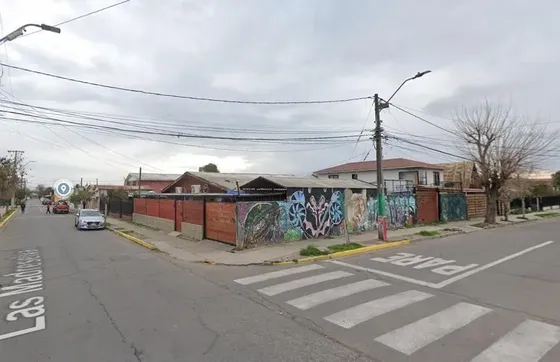 Casa En Venta De 7 Dorm. En La Florida