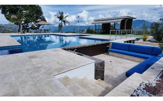 Arriendo Finca Copacabana Vereda El Zarzal Antioquia 