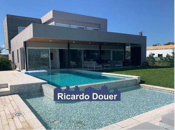 Casa  En Venta A La Laguna En El Cantón, Escobar, G.b.a. Zona Norte