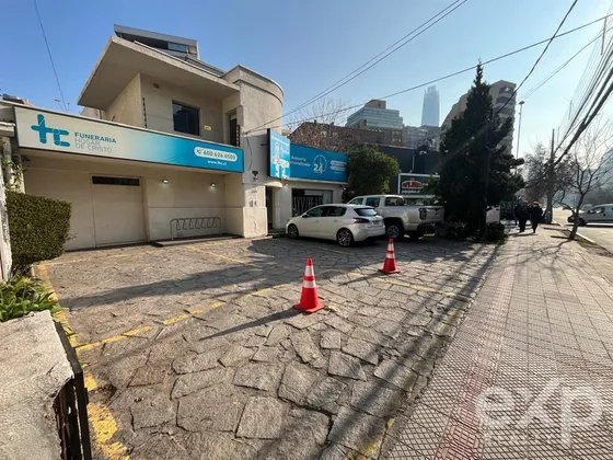 Local - Casa Comercial - El Bosque Tobalaba - Providencia