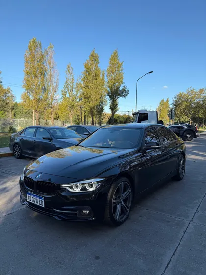Bmw Serie 3 3.0 330i Sedan Sport Line 252cv