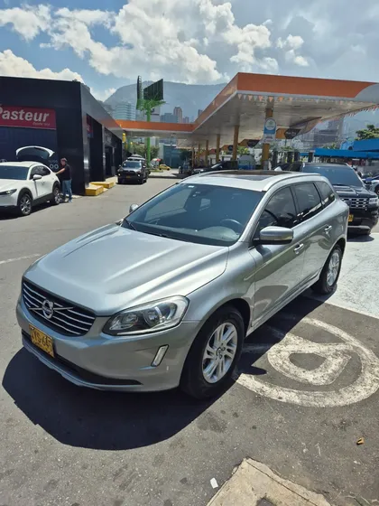 Volvo Xc60 2.5 T5 Awd Momentum
