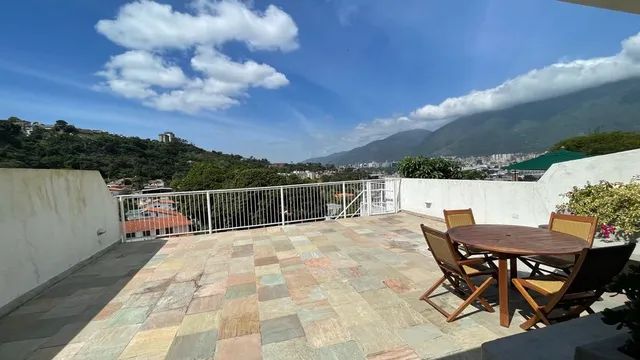 En Alquiler Casa Colinas De La California 300m2 4hab+s Calle Privada