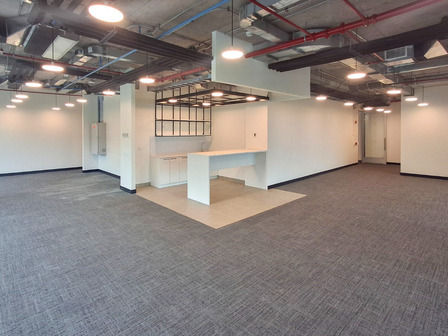 Arriendo Oficina 188 M2. Exclusivo Edificio San Damián Arriendo Oficina 188 M2. Exclusivo Edificio San Damián