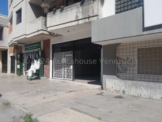  Excelente Local Comercial En Alquiler,  Rafael Gamarra, 2e5221, Ubicado Estrategicamente, Con Gran Potencial Para Emprender O Dar Continuidad A Tu Negocio, Alto Trafico Peatonal Y Vehicula