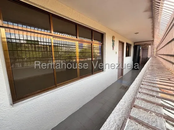 Apartamento En Venta En Cumbres De Maracaibo Cb