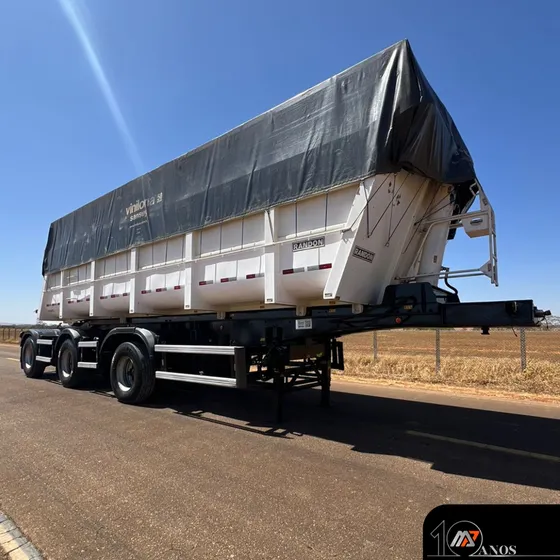 Carreta Basculante Caçamba Vanderleia Randon Ano 2013