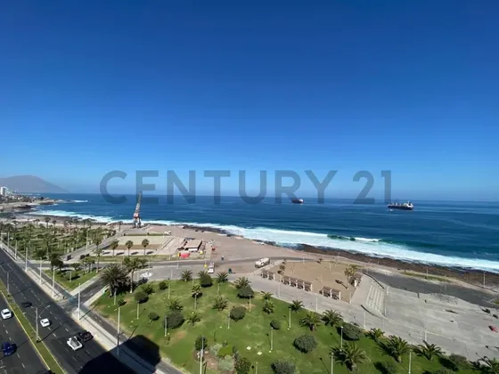 Se Vende Hermoso Y Amplio Departamento Con Vista Al Mar S...