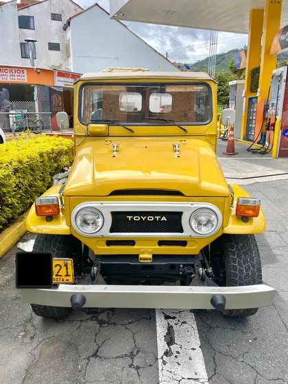 Toyota Land Cruiser 4.2 Fj43