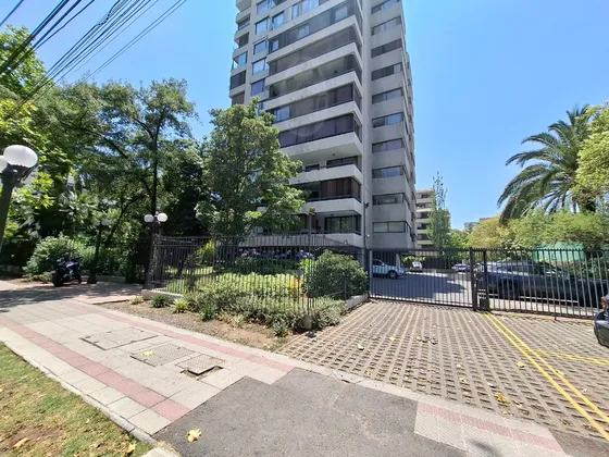 Departamento  3d Mas Servicios Completos - Metro Los Leones