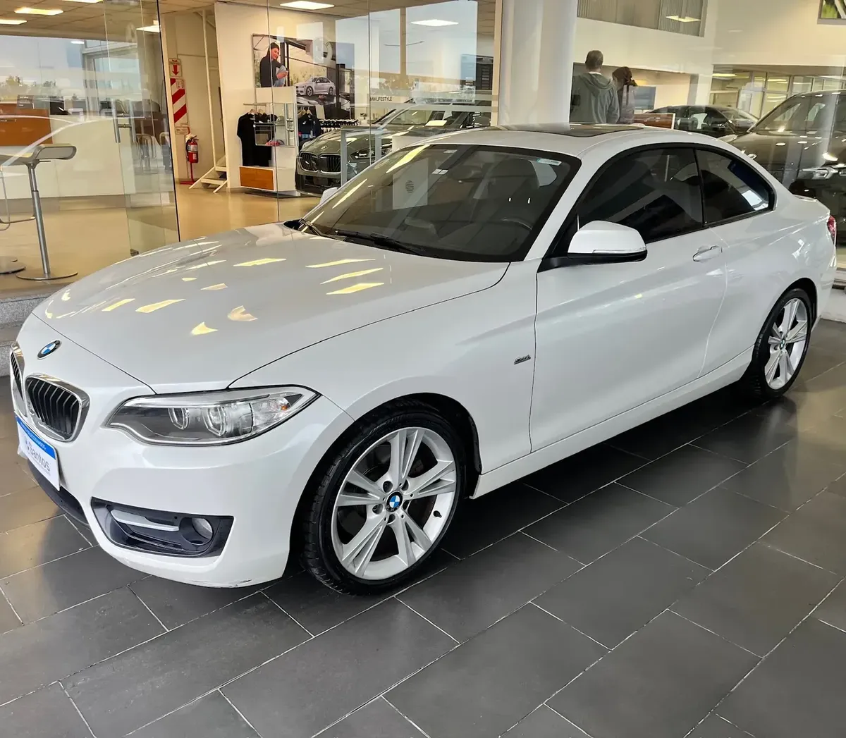 BMW Series 2 2.0 220i Sport Line 184 hp