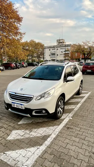 Peugeot 2008 1.6 Feline