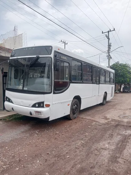 Autobus Mercedez 2005