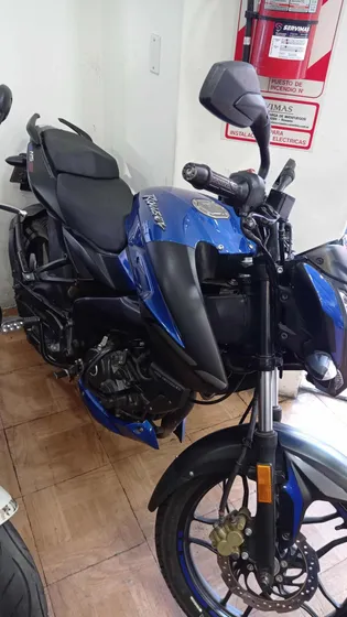 Bajaj Rouser 160 Ns