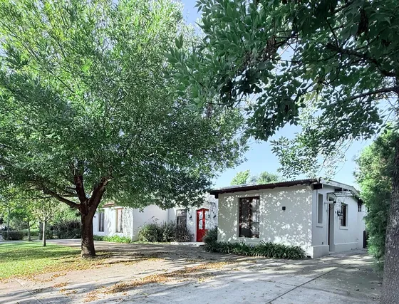 Casa Saint Matthews Pilar Estilo Campo En Una Planta