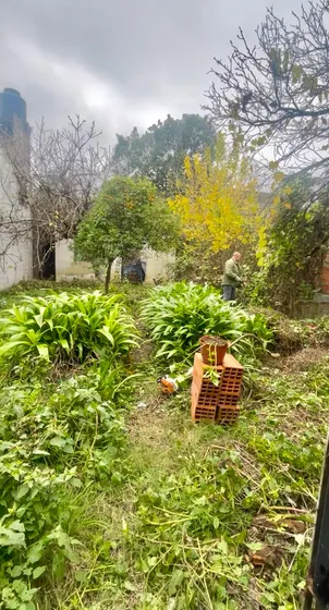 Casa En Venta Con Jardín Gonzales Catan