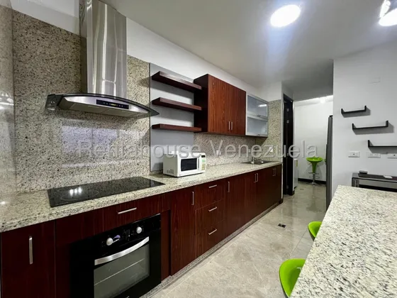 Para Ti Que Buscas Lujo, Confort, Seguridad Y Comodidad En Un Solo Lugar, Traigo Para Ti Este Amplio Apartamento En Alquiler,  Distribuido En 3 Hab, 4 Baños, Sala Comedor, Cocina Contacta A Dennymar