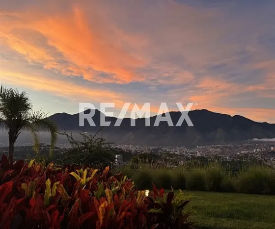 Se Vende Espectacular Apartamento Pb Con Jardín 82mts/2h/2b/2pe