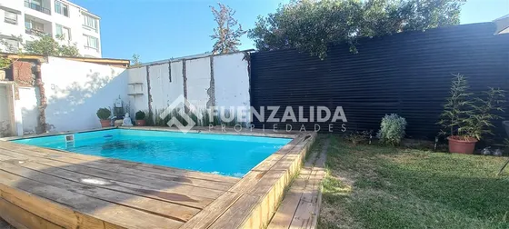 Casa En Venta De 3 Dorm. En Ñuñoa