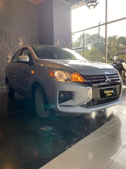 Mitsubishi Mirage G4 4x2