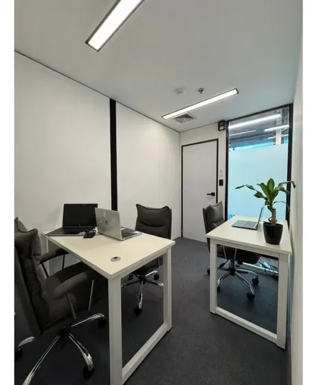 Alquilo Oficina 6m2 Las Mercedes 6571