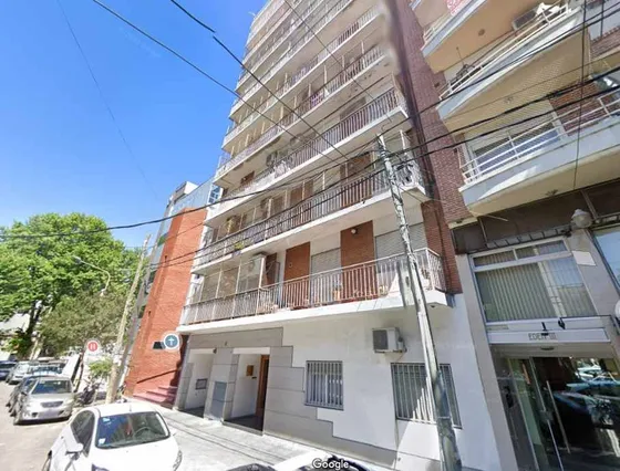 Departamento De 3 Ambientes Centrico.-