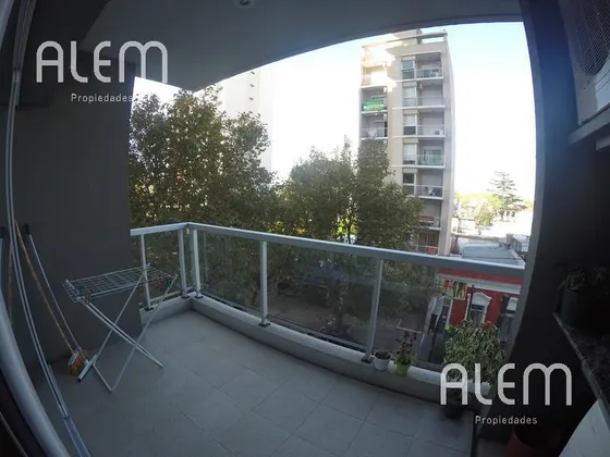 Departamento 2 Ambientes Pellegrini 228