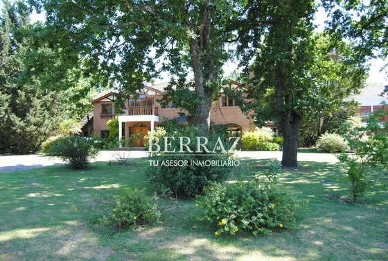 Casa Venta 5 Ambientes En Village Golf & Tenis Club Pilar Lote De 970,23 M2