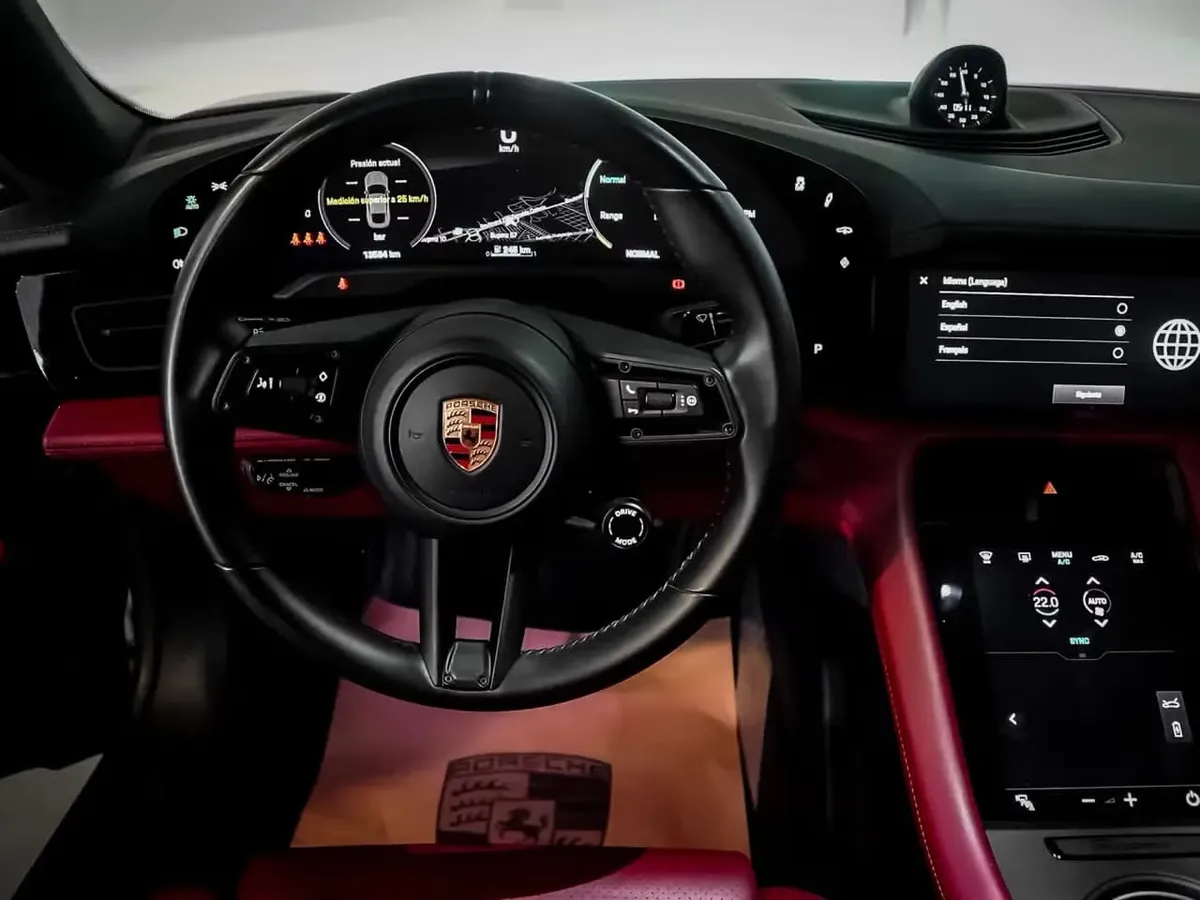 Porsche Taycan446210834202644487