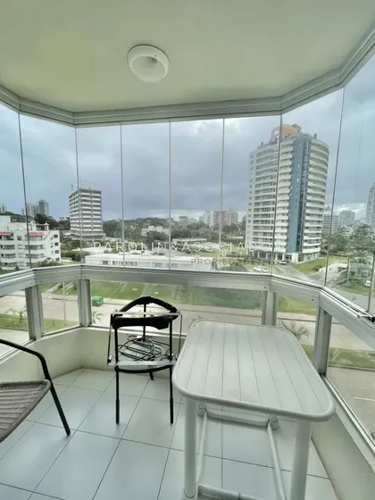 Muy Lindo Departamento En Venta De 2 Dormitorios En Brava Punta Del Este 