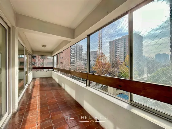 Departamento En Venta De 4 Dorm. En Las Condes