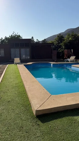 Preciosa Parcela De Agrado ,2 Cabañas, Piscina,quincho,olmué