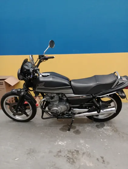 Cb 400 1981 Motor Recém Feiti Super Estilosa