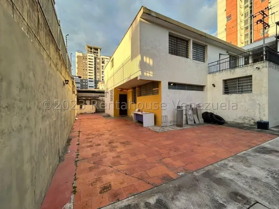 Quinta Comercial En Venta En Estratégica Zona De Negocios Del Este De Barquisimeto + Profesional Inmobiliario Mehilyn Perez +